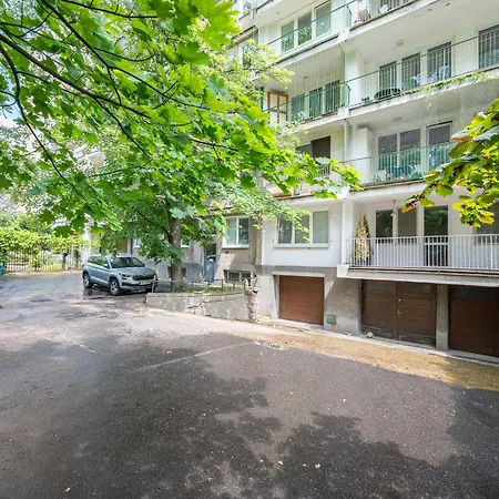 Parkland Deluxe Apartment *